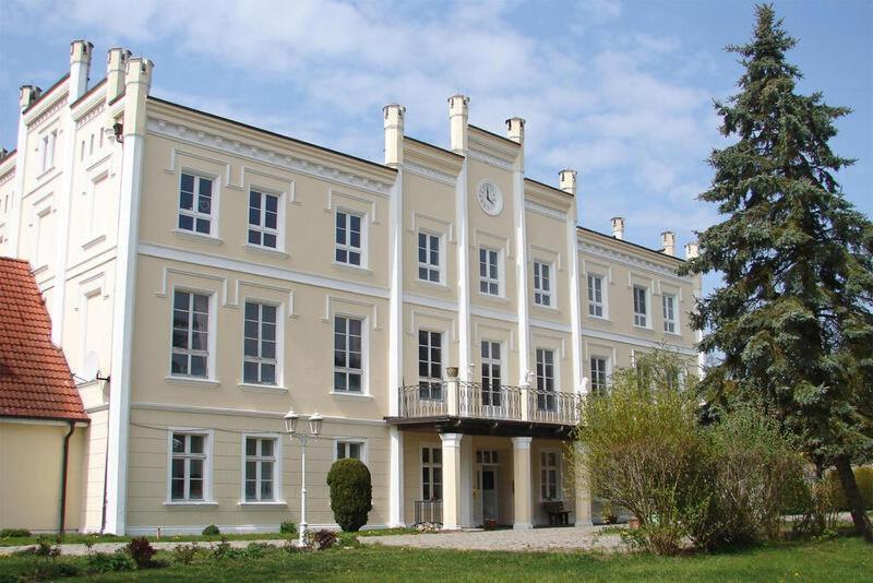 Gemuetliche Ferienwohnung Fuer 6 Personen Im Schloss Kastorf Knorrendorf 外观 照片